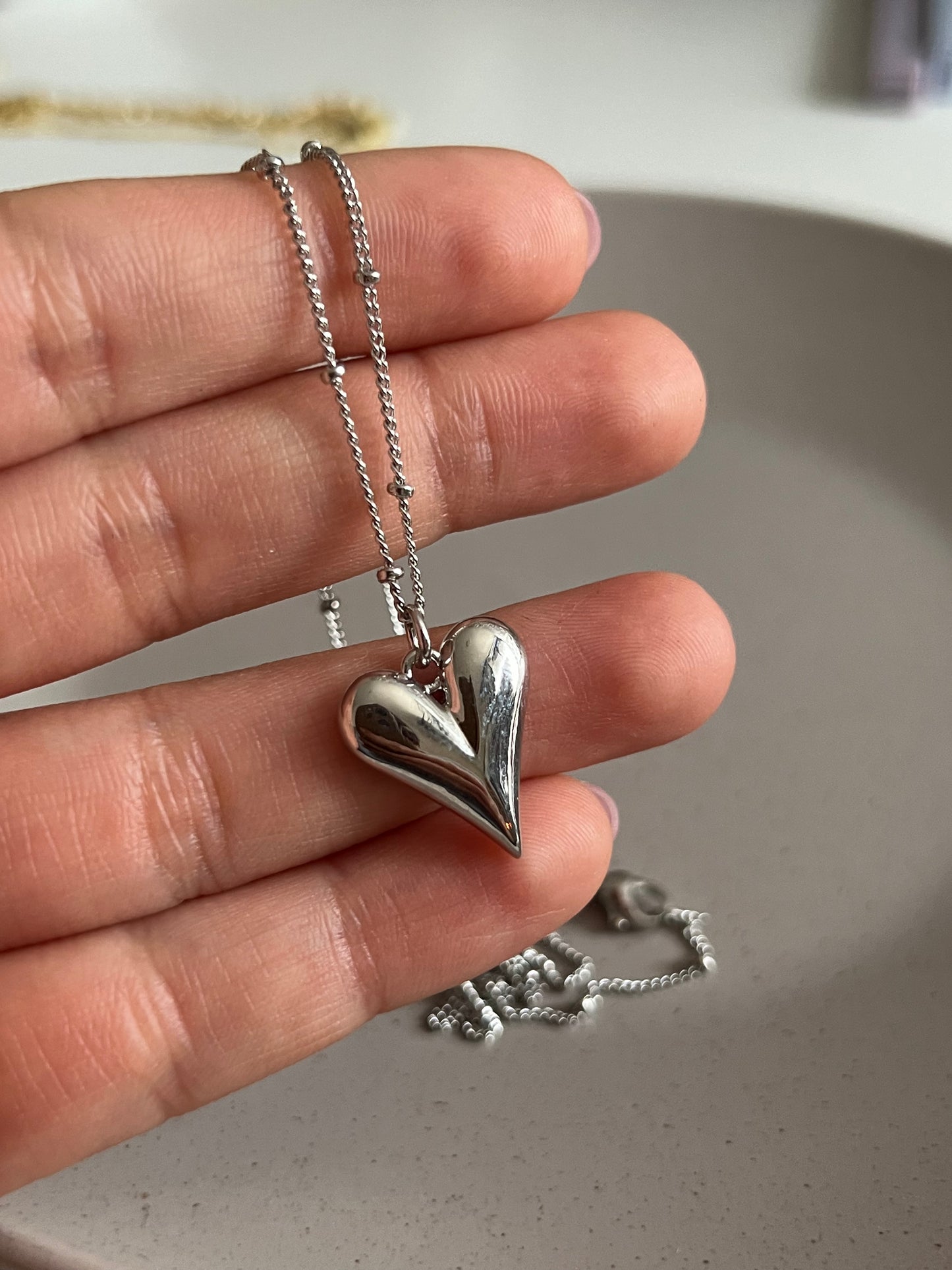 Collar Love Inflado Plateado