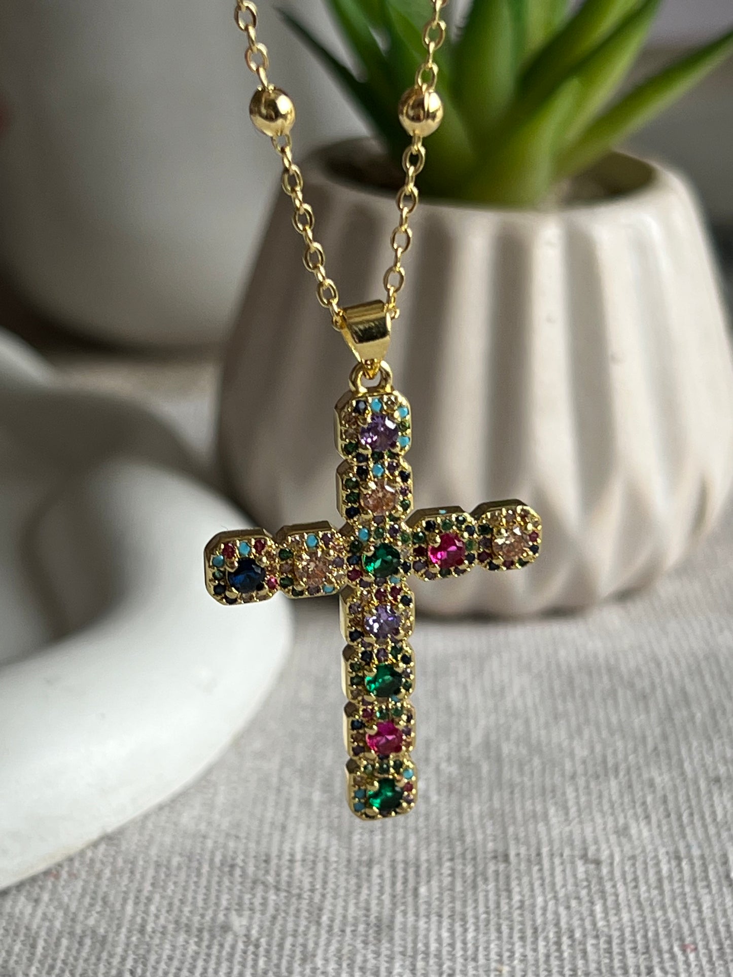 Collar cruz colores