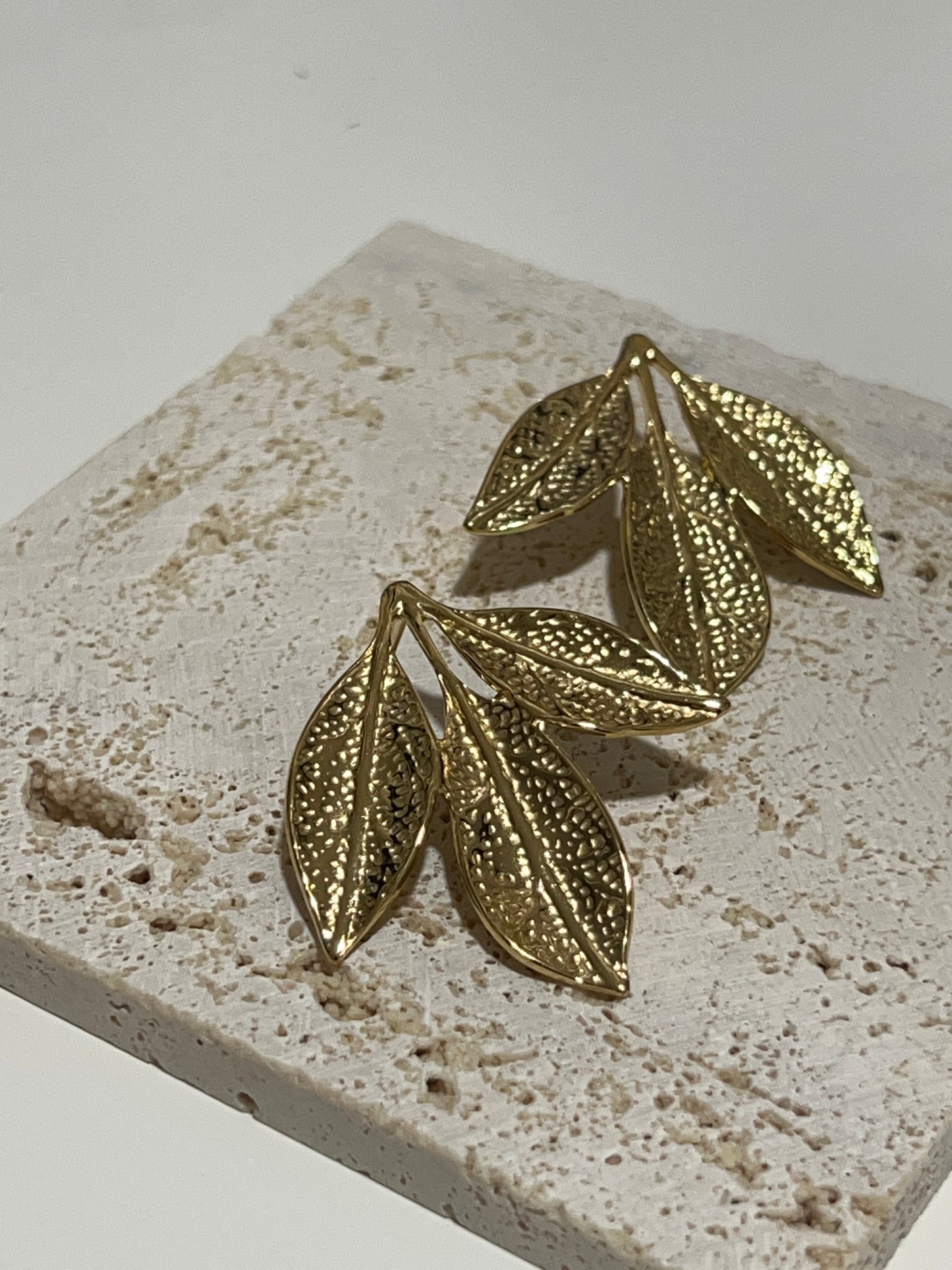 Aros hojas gold