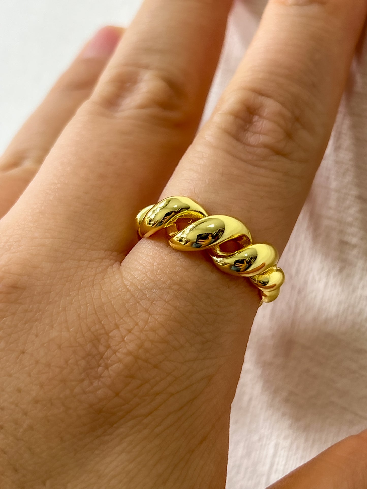 Anillo entorchado ajustable