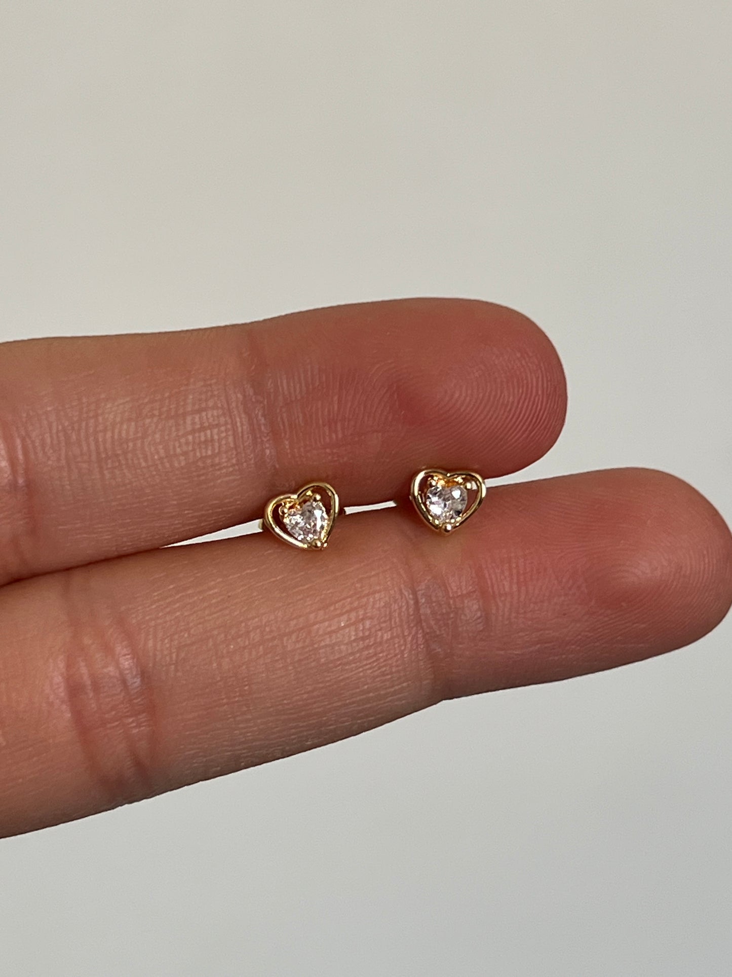 Aros mini corazón cristal