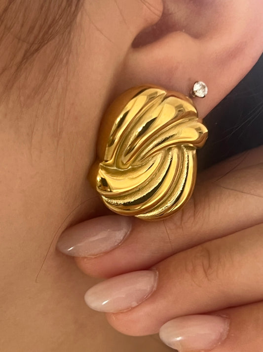 Aros Trina